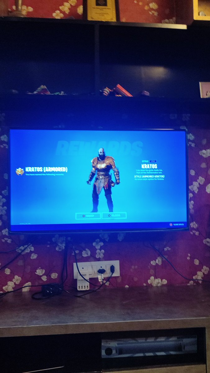 Gojirathecat's tweet photo. Ty @BotMuzzi for getting armoured kratos for me #botmuzzilegit https://t.co/rBm8rOvwN2