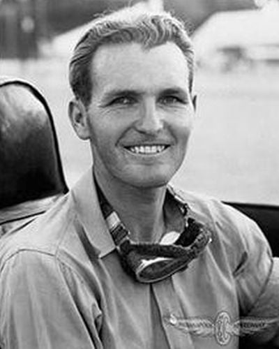 #SundayDrive Rex Mays an All-Time Indy Car Great. He perished on this date at Del Mar CA. The Milwaukee Race was named ' The Rex Mays Classic' after Ted's heroic saving of Duke Dinsmore by getting out of his leading car & dragging Dinsmore's unconscious body to safety #Legend