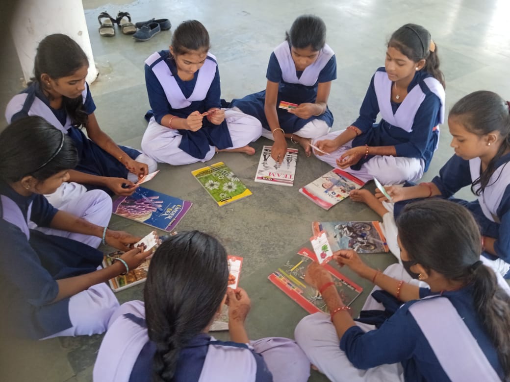 radionamaskar's tweet photo. School children got educated on #nutrition for better health and life. The activities organized by Radio Namaskar team under #PoshanGhar in collaboration with @ngo_smart @UNICEFIndia @YoungIndiaIN @ShahAnsariLive #communityradio #comunityradio4change https://t.co/xSYQZKVSQC