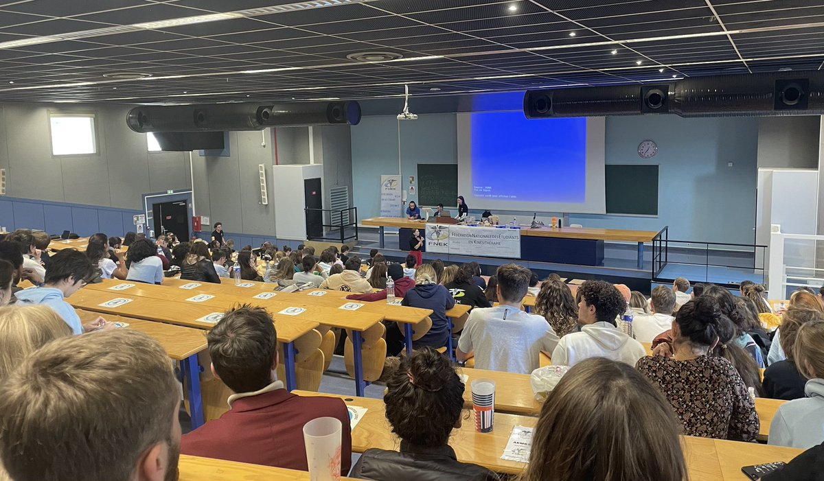 R_Autran's tweet photo. Présent ce WE au #congrès des 20 ans de @La_FNEK pour les @tutorats_sante. 

A cette occasion : 
🔸 Formations sur l’accompagnement des  #PASS #LAS
🔸 Échanges avec les #tutorats
🔸 Découverte du réseau des étudiant.e.s en #kinésithérapie et échanges en #interprofessionnalité ! https://t.co/eElFMjojuh