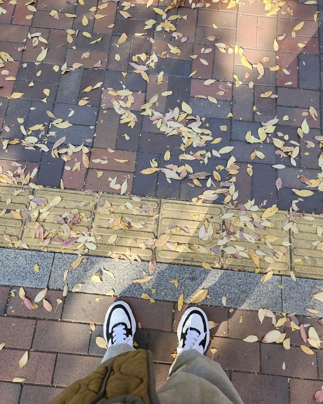 phocaive_tour's tweet photo. 2022.10.27 RM Instagram
🇰🇷 올림픽공원
📍 서울 송파구 올림픽로 424
👉 방탄덕후투어 모두보기
https://t.co/UfUa2rYMD3
#남준 #RM #Namjooning
#BTS #BTS_TOUR #BTStravel #BTStrip #방탄투어 #포카이브 #phocaive https://t.co/xKLlVHGk4Z