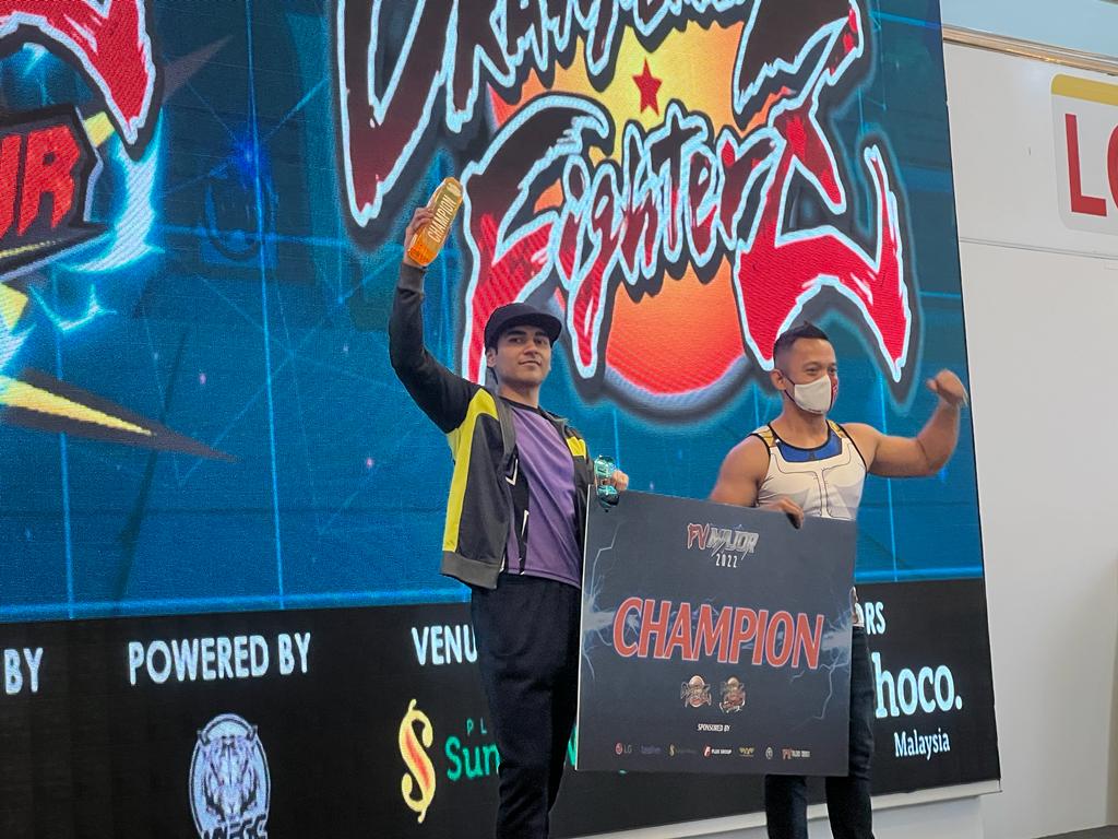 Uchiha_FZ's tweet photo. I WON FV MAJOR 2022!!!!

I defeated both of the World class Japanese players and should be qualified for world finals now...

What a weekend wtf 

Next up World Finals! https://t.co/uuCFuZA7cM