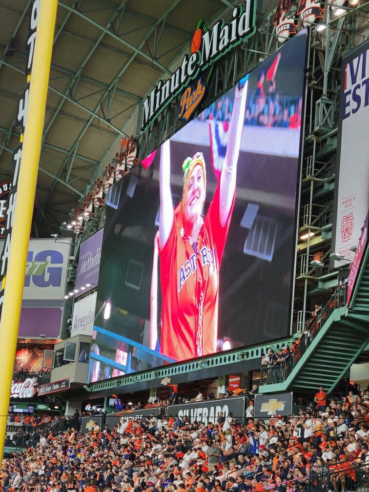 KPurpera's tweet photo. @el_yuly10 LA PIÑA FOREVER!!!  Congrats on the ring you were one of the key players to get HTown here 🍍 https://t.co/8RLHnqOoNN
