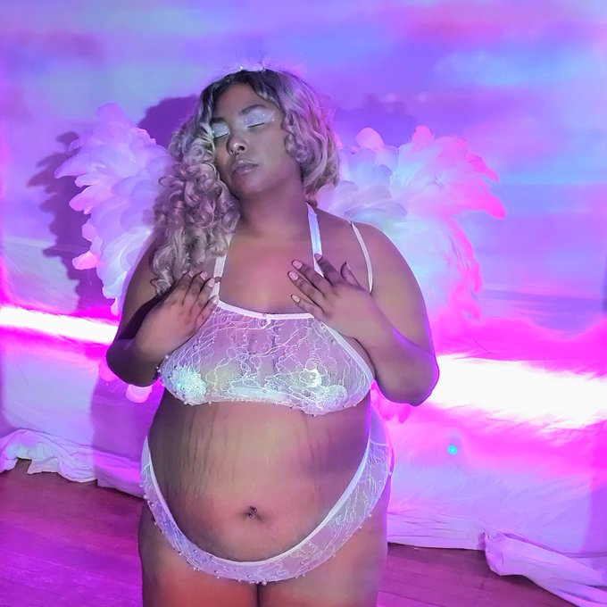 nicholelamor