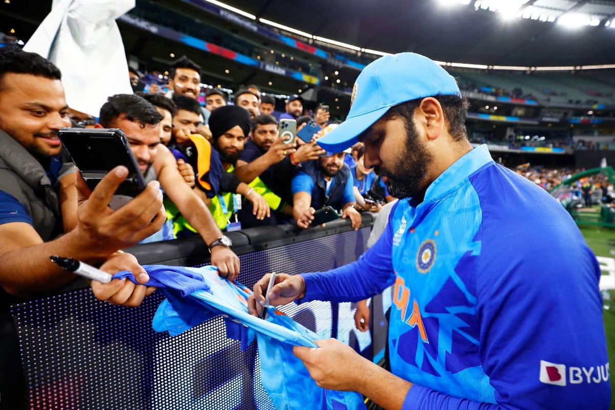 _abhijithh's tweet image. Whatever happens.....always RO ❤️

#RohitSharma𓃵