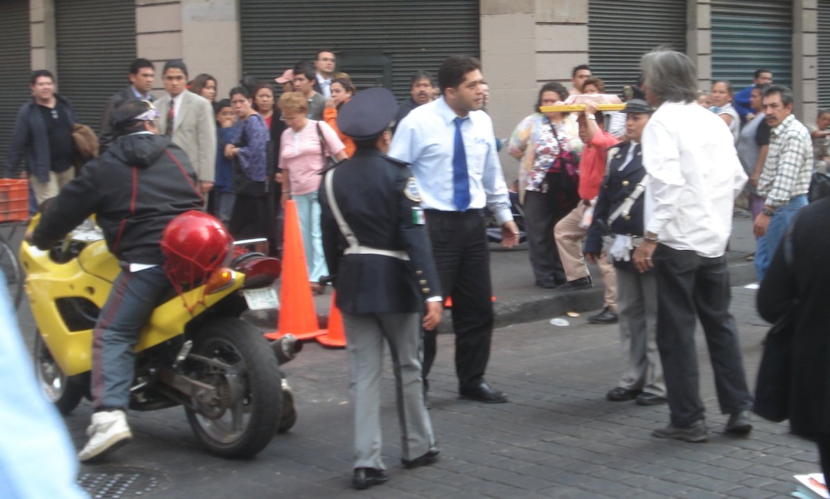 ODdeBR's tweet image. DF, 2008