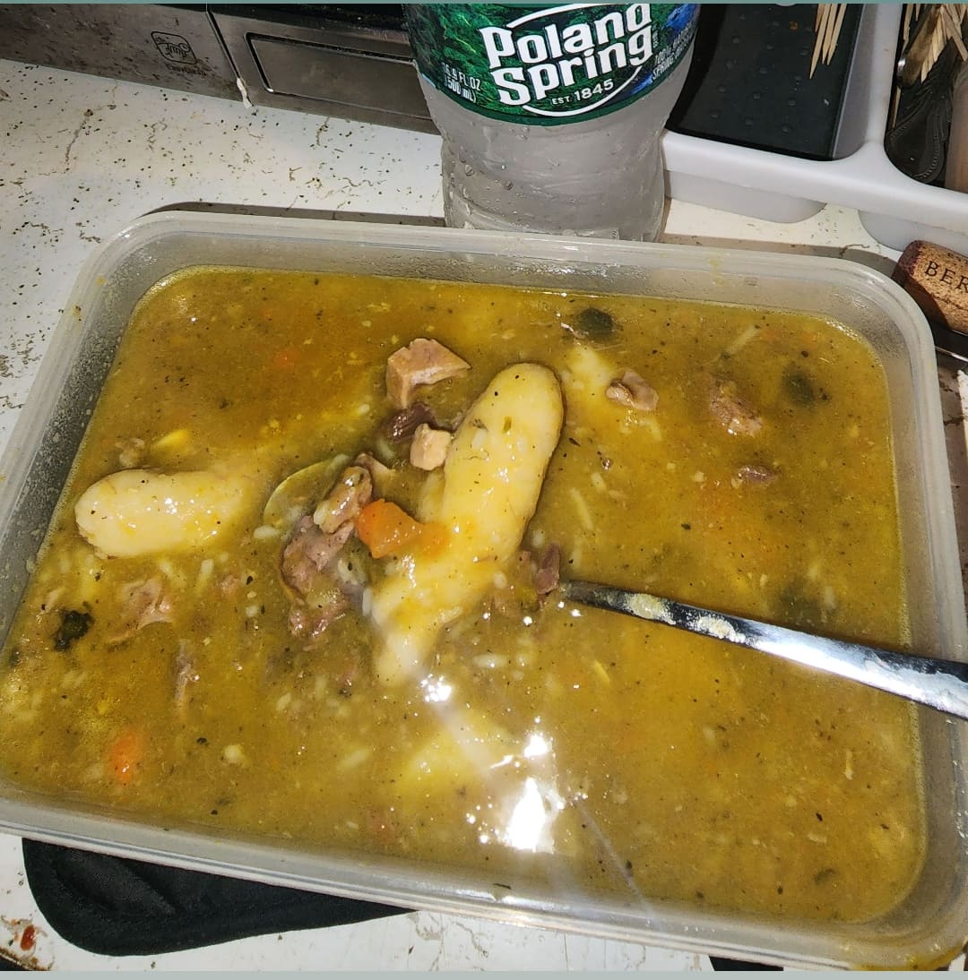 ItsmindofJson's tweet photo. #manishwater #goatheadsoup π https://t.co/CwtKGt43NU