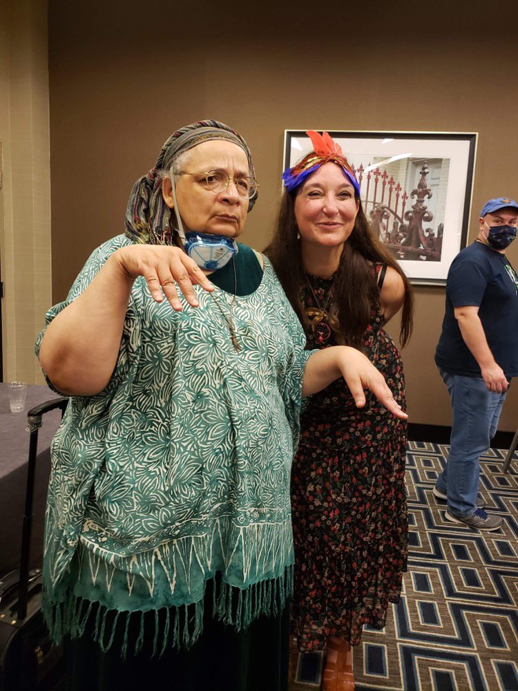 thisjulieday's tweet image. .I'm heading out now, but if you couldn't make it to our amazing reading, Larry Smith booksellers is selling #DreamsforaBrokenWorld in the dealers room! #charityanthology #newrelease @worldfantasy_22 @NisiShawl @usmantm @RobertVSRedick @cmariebissett