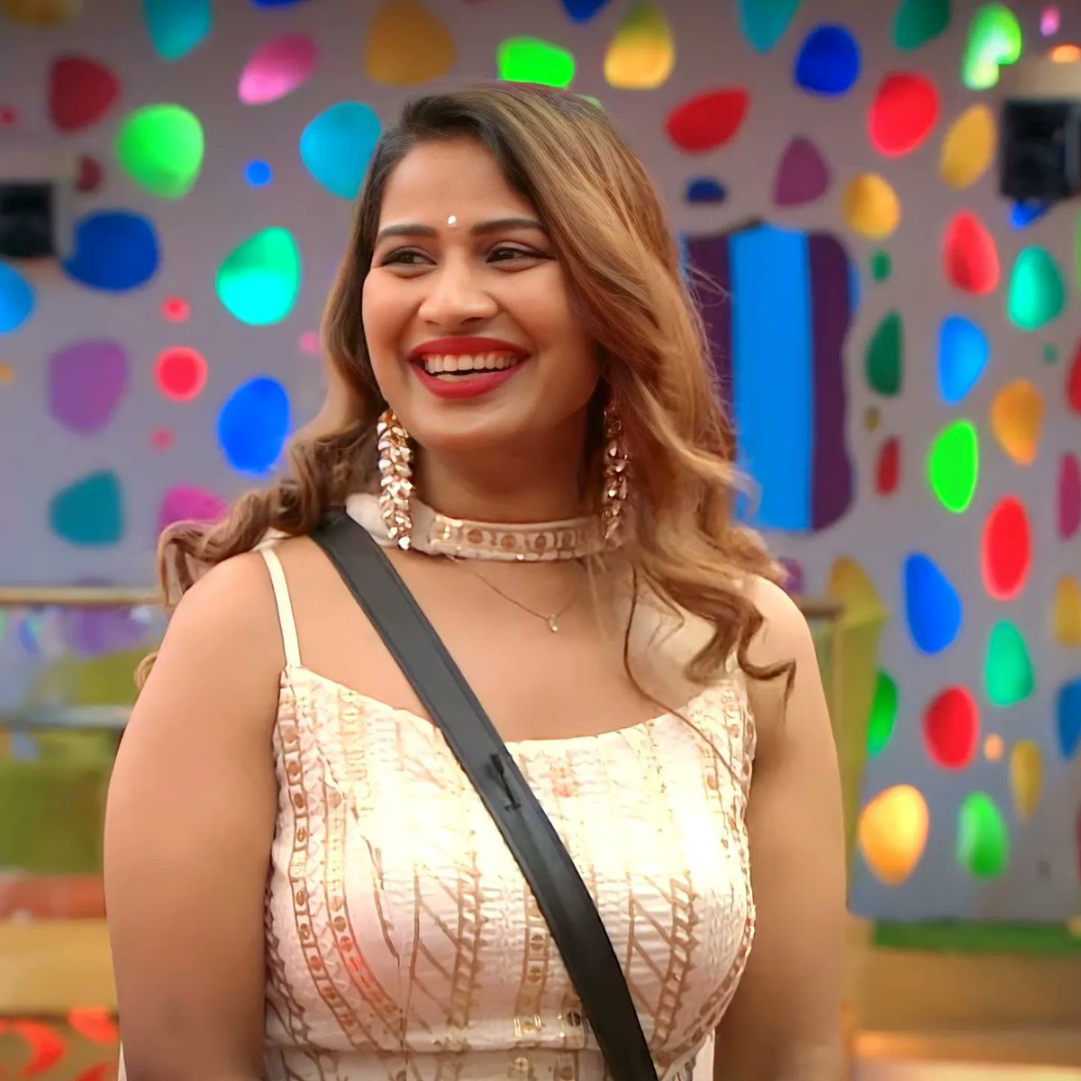 inaya_sultana's tweet photo. Votes vesi nannu save chesina andhariki thank you so much ❤️❤️

#inaya #biggboss6 #biggbosstelugu6 #biggboss6telugu #inayasulthana https://t.co/dynqqLH9B0