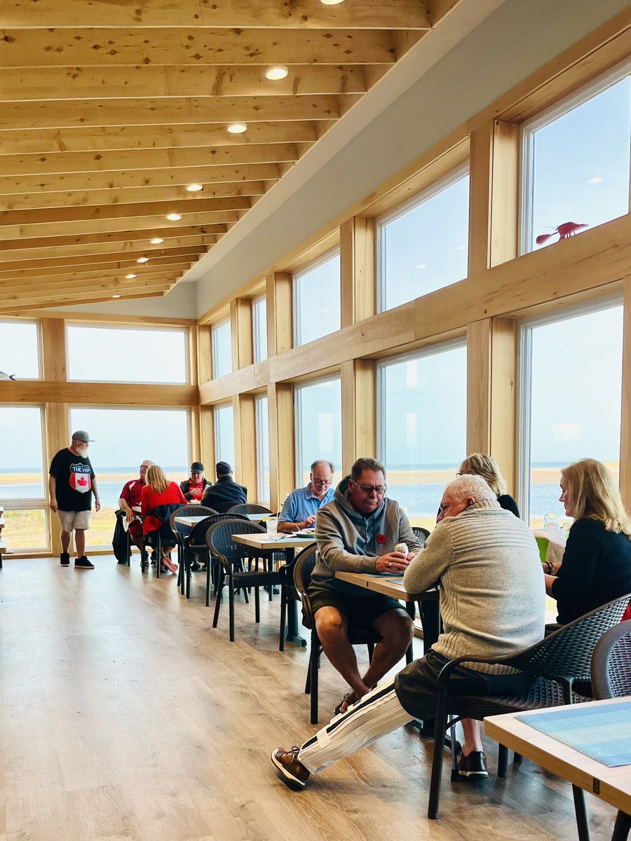 blackbushpei's tweet photo. Thank you for attending our oyster & live music Saturday at #finfolkfood. Fresh-shucked oysters, great music, and a perfect time together! 🦪🎶😊
#FiN #Blackbushresort #BlackbushatOldTracadieHarbour #supportcommunity #goodtimes https://t.co/WRBKAsePE6