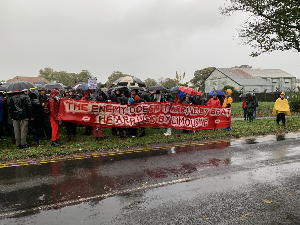 FIRMCharter's tweet photo. We are with you! ❤️✊🏾

That’s our message to the people locked up in Manston and all immigration detention centres. 

#SolidarityKnowsNoBorders #ShutDownManston @sdetsup https://t.co/oHcoLV3OUM