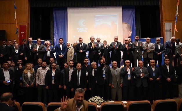 akgnconikisubat's tweet photo. 💭Genel Merkez Ar-Ge ve Eğitim Başkanlığımız tarafından düzenlenen Teşkilat Akademisi ‘Türkiye Yüzyılı Eğitim Programı’ ile #Kahramanmaraş'ta bilgi ve tecrübelerinden ziyadesiyle istifade ettiğimiz konuşmacılarımızın katkılarıyla tamamlandık💪

😎AK Gençlik Onikişubat Her Yerde😇 https://t.co/P97v18fWj1