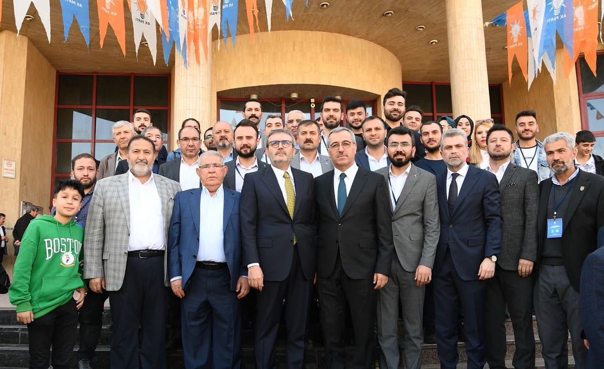 akgnconikisubat's tweet photo. 💭Genel Merkez Ar-Ge ve Eğitim Başkanlığımız tarafından düzenlenen Teşkilat Akademisi ‘Türkiye Yüzyılı Eğitim Programı’ ile #Kahramanmaraş'ta bilgi ve tecrübelerinden ziyadesiyle istifade ettiğimiz konuşmacılarımızın katkılarıyla tamamlandık💪

😎AK Gençlik Onikişubat Her Yerde😇 https://t.co/P97v18fWj1