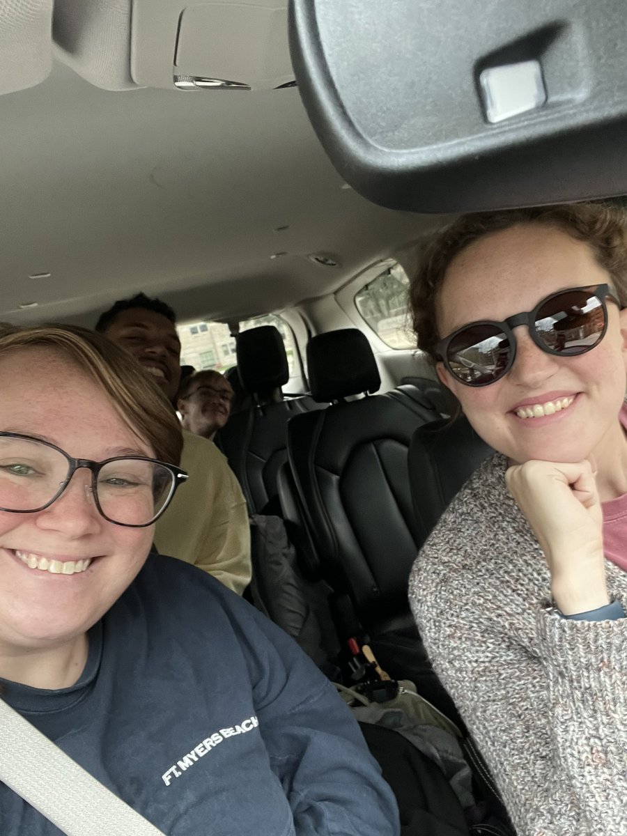 e_jamka's tweet photo. Next stop Pittsburg! #AVS68 here we come! #RoadTrip #ScientistsOnTheRoad 🚙@AVS_Members https://t.co/4wkm9E55te
