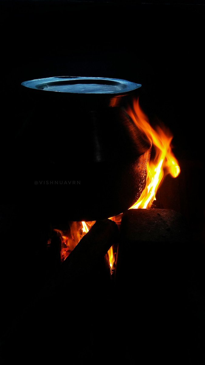 Vishnuavrn3's tweet photo. @jjays_captions 🔥
#fire #firephotography #shotonmobile #mobilephotography #snapseed #light #bright https://t.co/lyc3jWBtFH