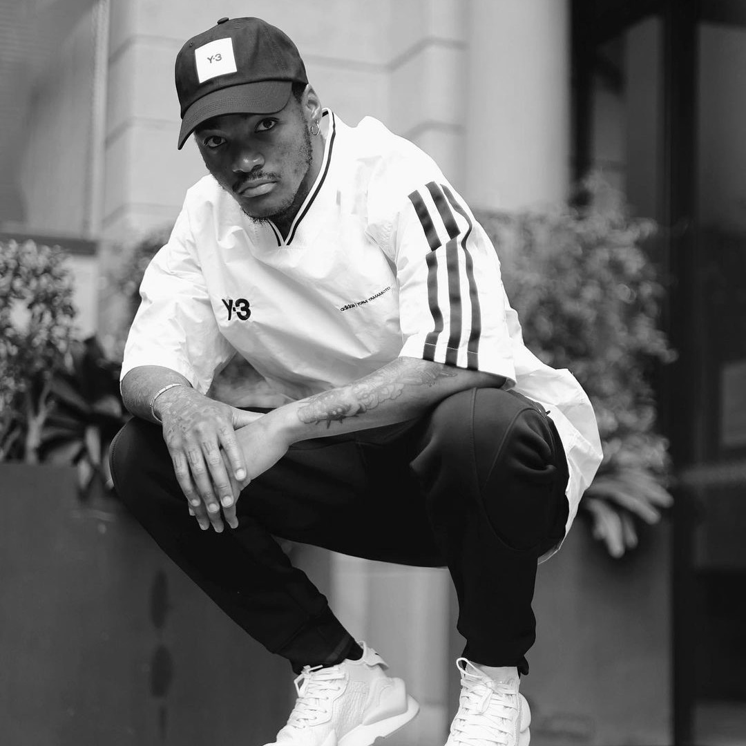 NelsonMandelaSq's tweet photo. Always on trend and never out of style 😉
Make sure to pop into #PalazzoPitti for the hottest footwear #OnTheSquare 🤩
#OnTrend #ShoeAddicts #SneakerHeads #InStyle #MensFashion #WomensFashion #DesignerFasion https://t.co/6AStaV89Sr