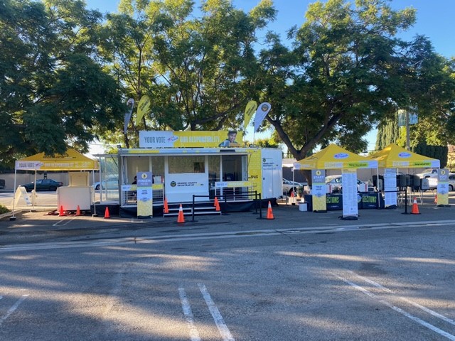 OCRegistrar's tweet photo. Last chance! Today is the last day of pop-up voting. We'll be stationed in the parking lot of Santa Ana Zoo from 8 a.m. to 5 p.m. For additional details, please visit https://t.co/2XcQDpjrLe @OCGovCA
#OCVote #OrangeCounty #VotingOptions #VoteEasyVoteSecure https://t.co/WO55HxxnrP