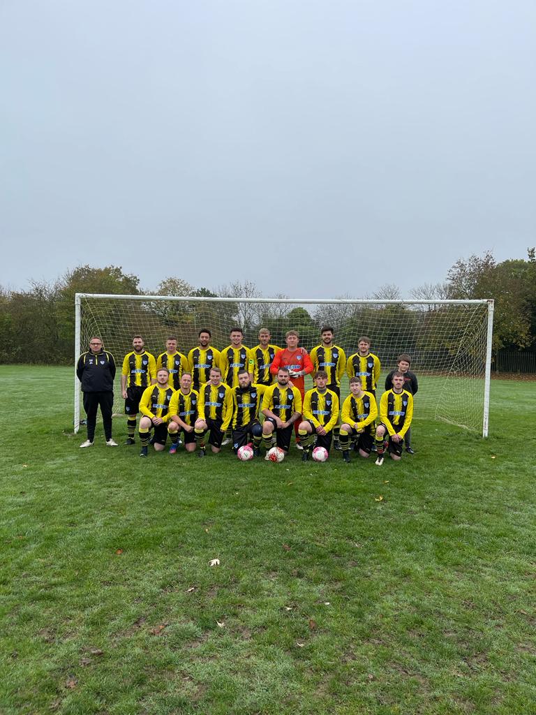 New kit ✅️
Seven goals ✅️
Through to the next round of the cup in style ✅️

Goals from:
<a href="/Rimesy91/">Adam Rimes</a> ⚽️
Jay ⚽️
Bailey ⚽️
Kyle ⚽️⚽️⚽️
OG ⚽️

Kyle is this weeks man of the match with a superb second half hat trick