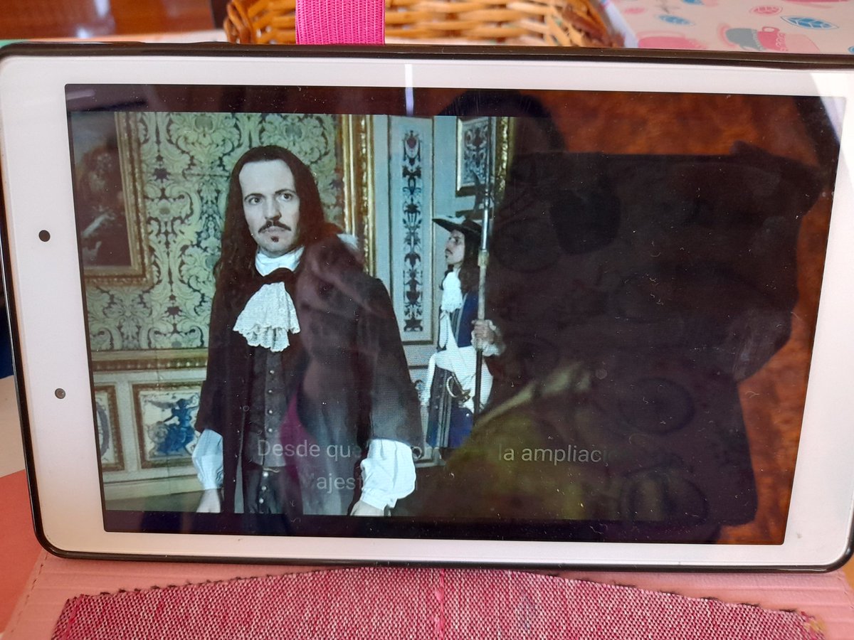 FenyaSol_iss's tweet photo. Safest place to hide... always. Unbelievable...

#Versailleseries
#Versaillesfam https://t.co/G3SchnLl3B
