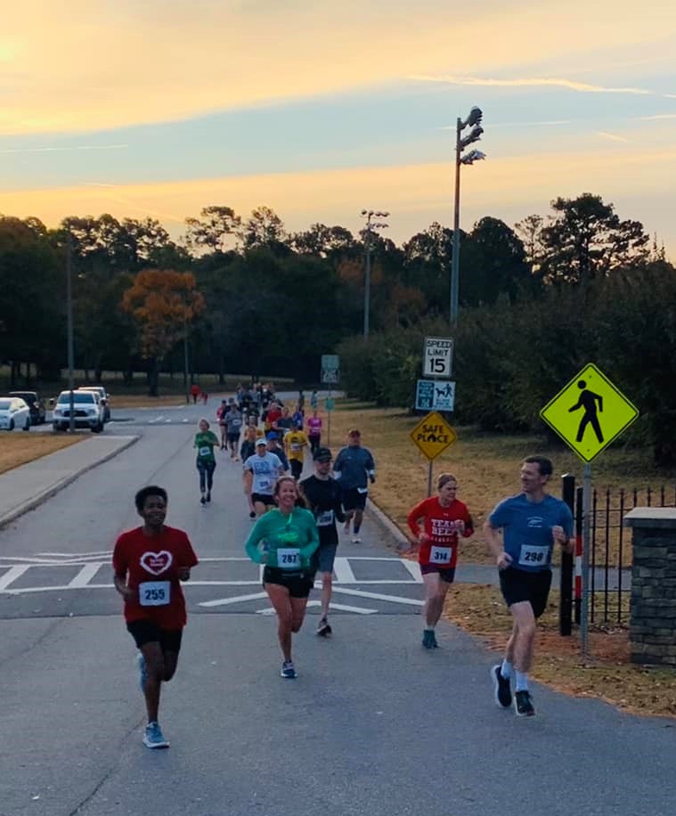 kahvigirl's tweet photo. 2002 Cartersville 10k. I ran this when it was part of the Atlanta Track Club Gran Prix. Weather was great; still trying to get in shape after surgery earlier this year &amp; wasn't disappointed to come in 2nd in age group. Photo courtesy Wire2WireRunning #TeamBeef #BeefonGeorgiasMind https://t.co/kYiSYgvb10