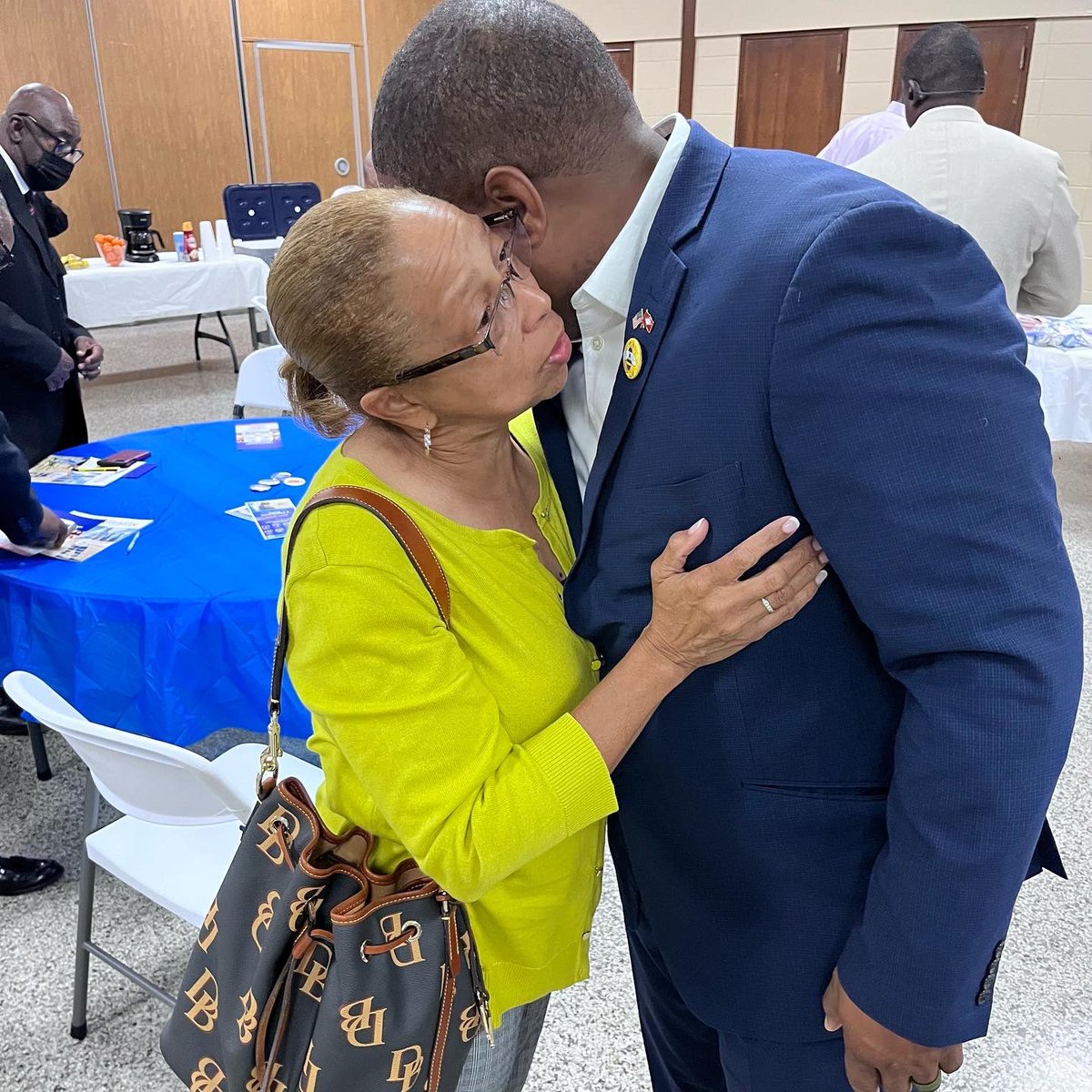 JonesForAR's tweet photo. I started this Sunday morning in Forrest City with local pastors. We have been sowing seeds since June 2021, and it’s time for harvest. The momentum is growing, and Arkansans are ready to unlock the #PromiseofAR. Next, join us in West Memphis for church services #EveryLastStreet. https://t.co/m3iQWsdr1B
