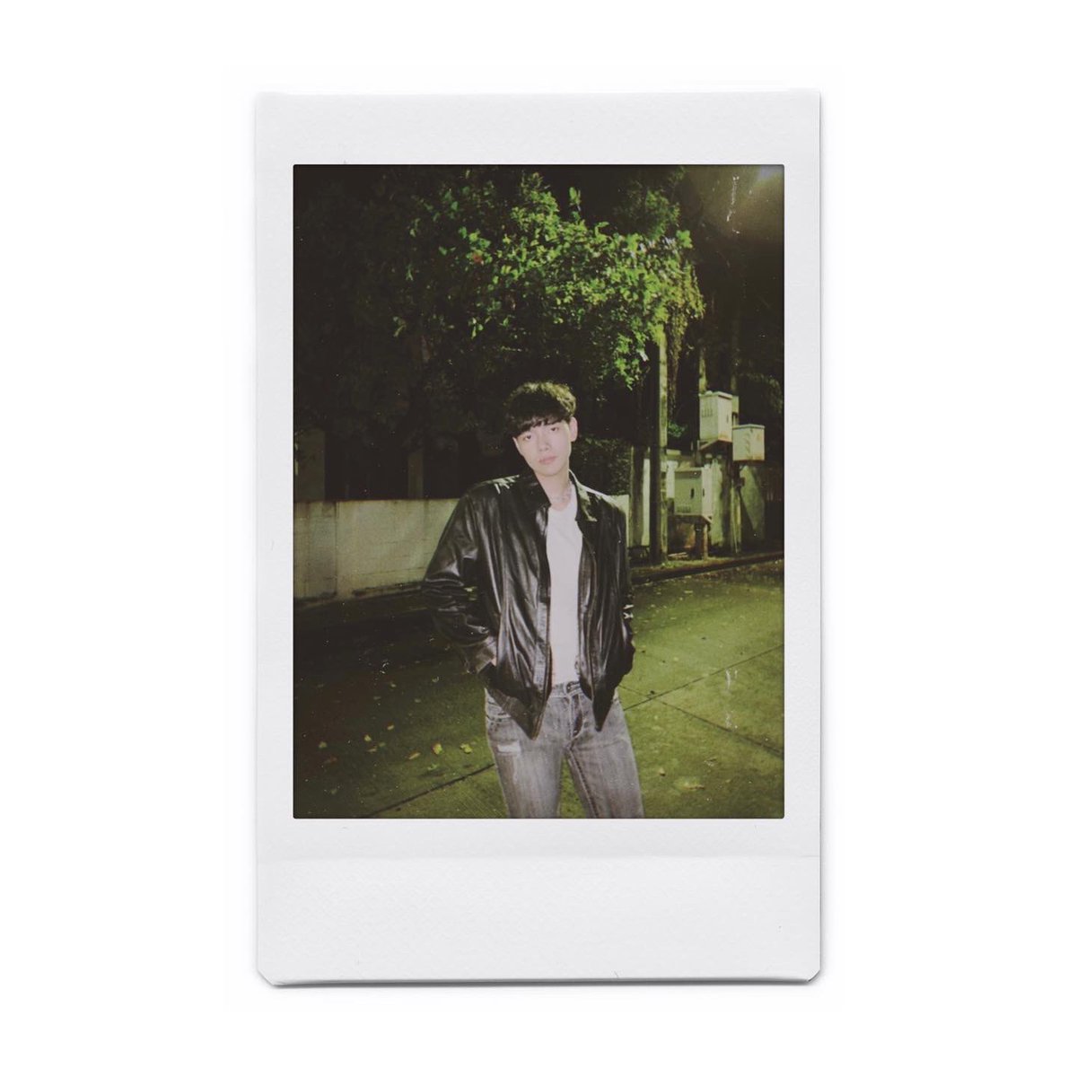 FrameThanavuch's tweet photo. ความสุขของการถ่ายรูปในความคิด คือการที่คนเราได้มีโมเม้นและช่วงเวลาที่ดี ไม่ว่าจะเป็นสถานที่หรือสิ่งต่างๆรอบตัว ถ้าในตอนนั้นมันไม่มีความทรงจำที่อยากจดจำ เราคงจะไม่เลือกเก็บภาพเหล่านี้เอาไว้☺️ #ช่วงเวลาที่ดี #FrameT https://t.co/kZKOcgGd5I