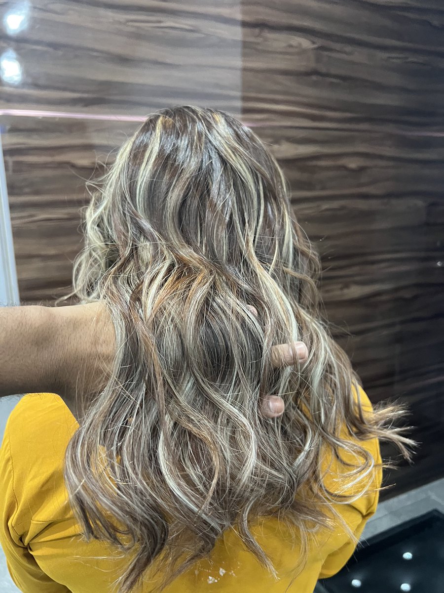Chocolate &amp; Ash shades colour done by <a href="/bhupindernahar/">Bhinda nahar</a> <a href="/hsperfectlook/">HS Perfect look & beauty salon</a> <a href="/LOrealParisIn/">L'Oréal Paris India</a> <a href="/LorealParisID/">L'Oreal Paris</a> #colour #Loreal #LOrealParisTH
