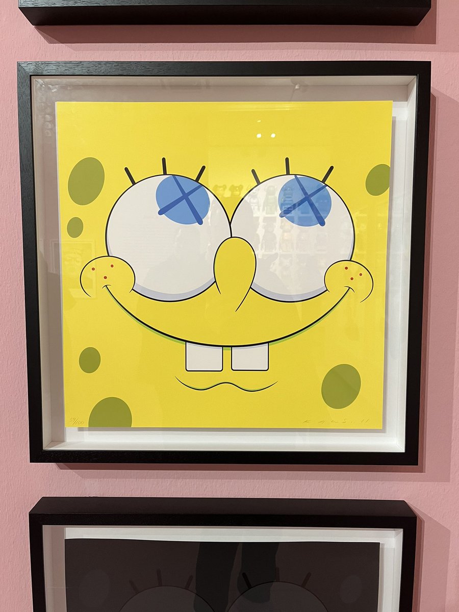 Kingfisher_68's tweet photo. Tolle Ausstellung im #nrwforum in #duesseldorf. Wonderwalls zeigt die Sammlung von Selim Varol #toykio und die ist atemberaubend. Wir hatten zwar in #melbourne 2019/20 eine Kaws-Ausstellung besucht - aber das hier war viel bunter… https://t.co/mW4uI98LHL
