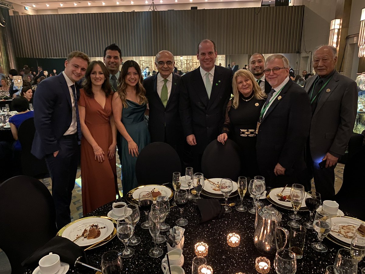 This week, I joined nearly 300 TD Vision In Action recipients in Toronto to celebrate legendary contributions and achievements in support of the customers, clients and communities we serve.

I am beyond humbled and honoured to receive this once-in-a-career achievement 💚