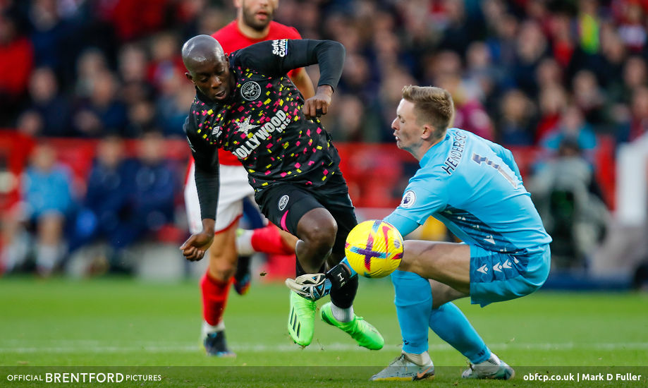 OBFCpics's tweet photo. Nottingham Forest v Bees Premier League pictures online now: https://t.co/QBmkWTSS5U

@BrentfordFC

@NFFC

#BrentfordFC | #FORBRE

 📷 @OBFCpics | Mark D Fuller https://t.co/7LMqx7Fg9W