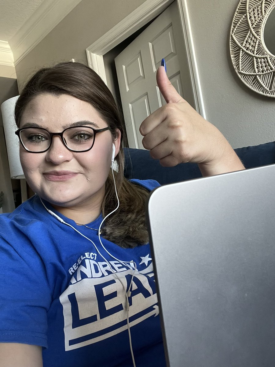 AndrewLearned's tweet photo. We’re kicking off this beautiful Sunday by making calls to #FL69 voters to get them out to vote!! Today is your LAST DAY to vote early before Election Day this Tuesday. Get it done now—go VOTE! 📞🗳️
To find out where to vote in Hillsborough County: https://t.co/P23xMWQCdW https://t.co/UqsgKMXj4K