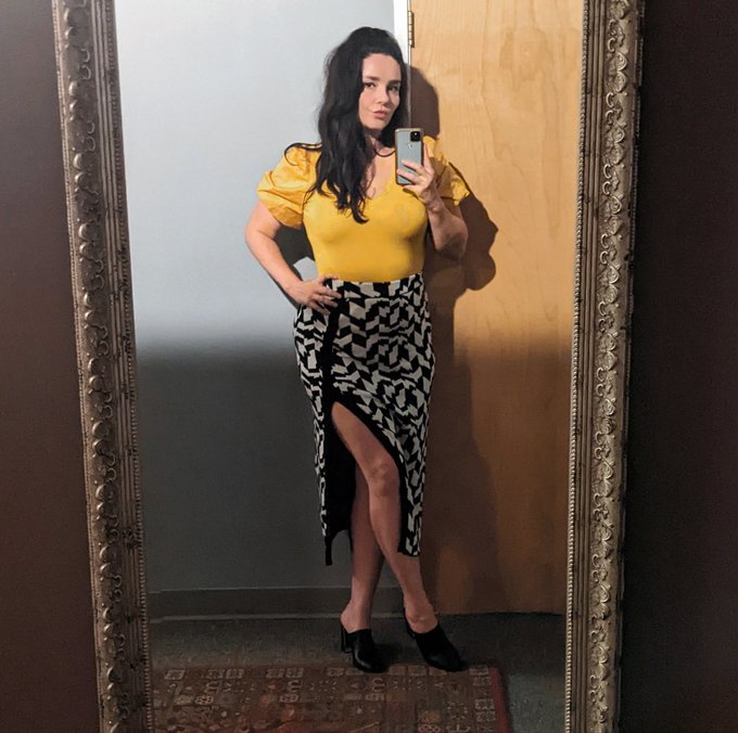 NYC...I'm coming for you! Mommy is still hoping to schedule a cute dinner date with a sweet boy. Let's<a href="/tag/askfirst"class="tags"><span>#askfirst</span></a>