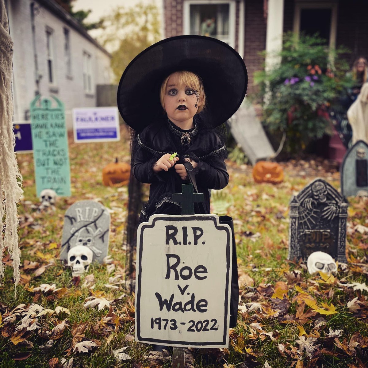 Katherine Hurst tweet media