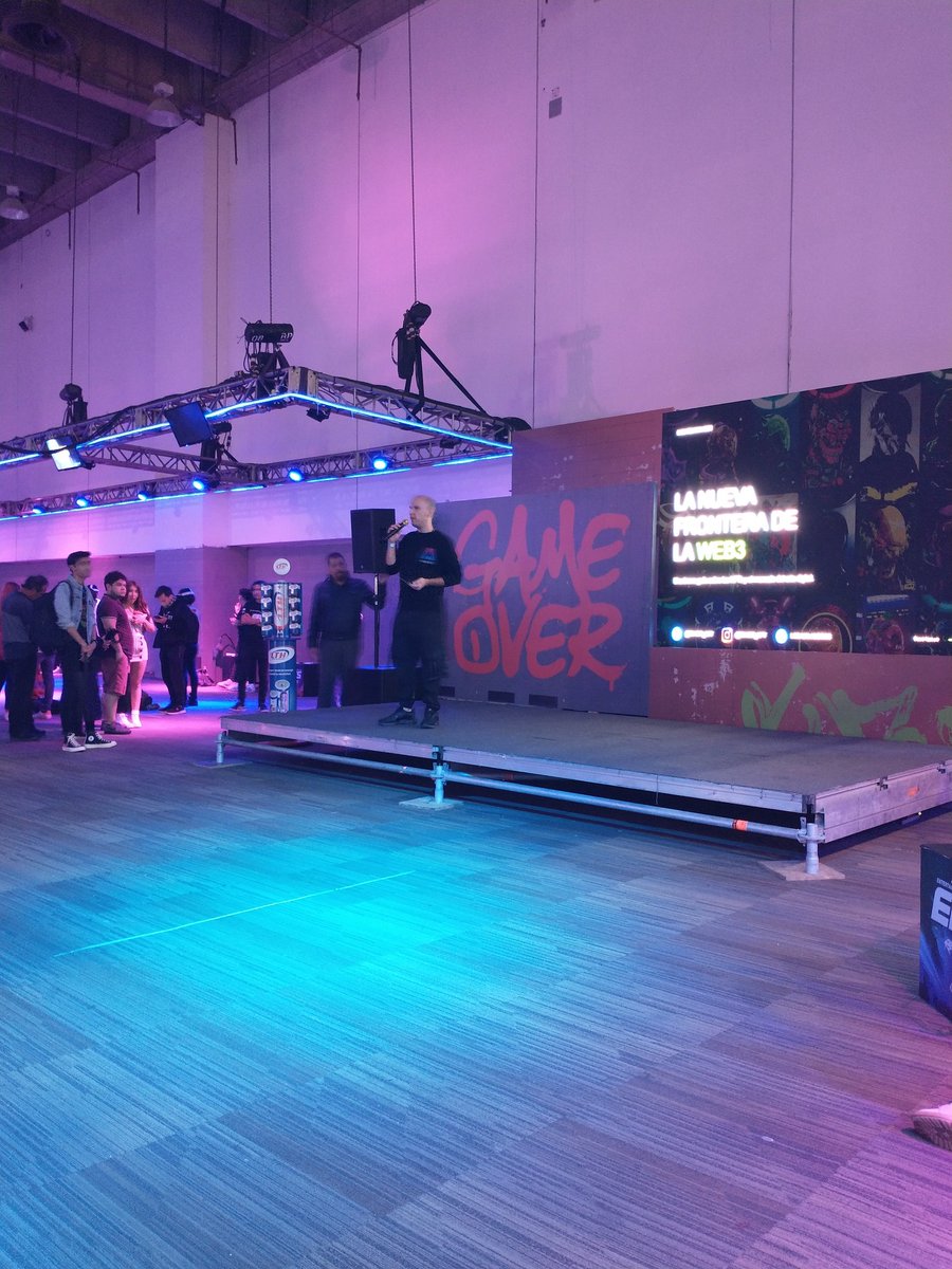 steveACA's tweet photo. @mlndr_nft  @EGS_Mexico  increíble expo https://t.co/9OnUSyiGZn