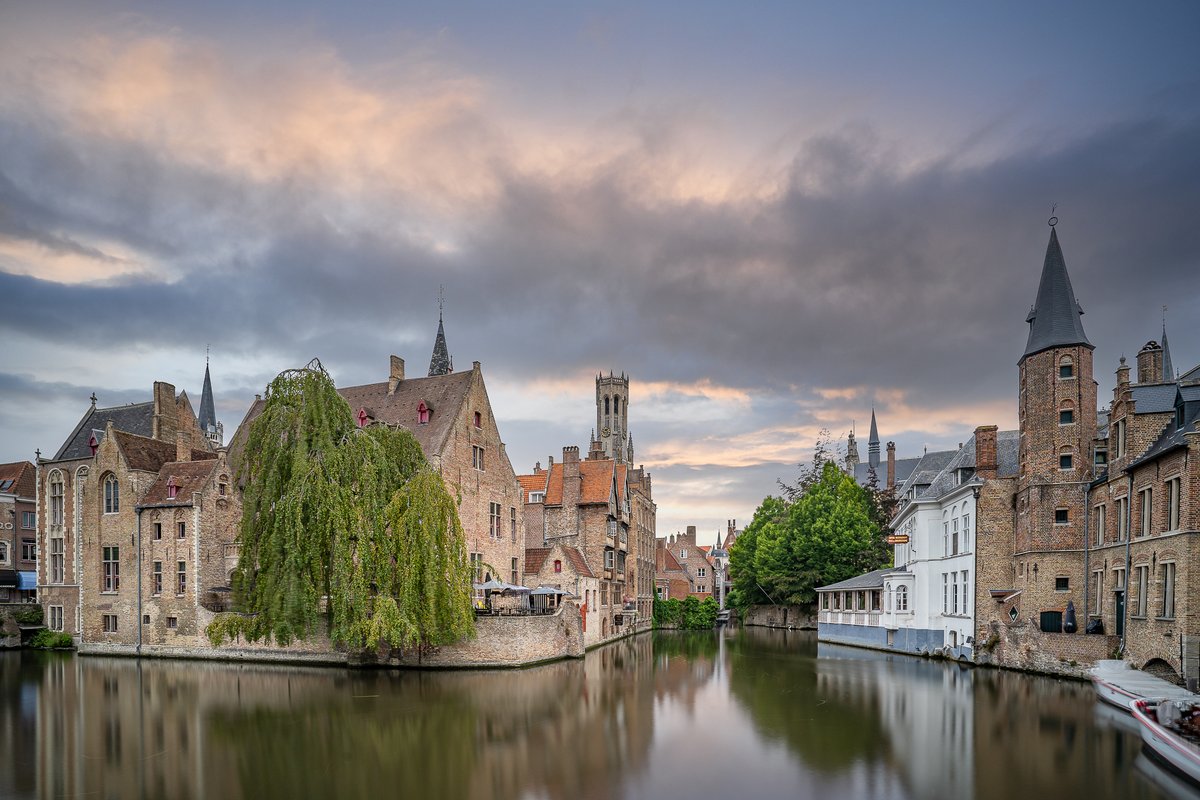 Quai du Rosaire / Rozenhoedkaai Bruges / Brugge - Belgium #visitbruges #bruges #brugge #brugesbelgium #igbrugge #Rozenhoedkaai #visitflanders #flanders #visitbelgium #belgium #landscape #cityscape #sonyAlpha