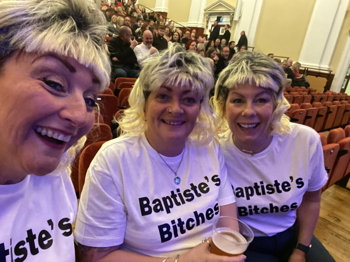 Janeyruby's tweet photo. Brilliant show last night @realclintonb Too funny! 😂 #imhearingtheword #baptistesbitches https://t.co/HcLV26a0uu