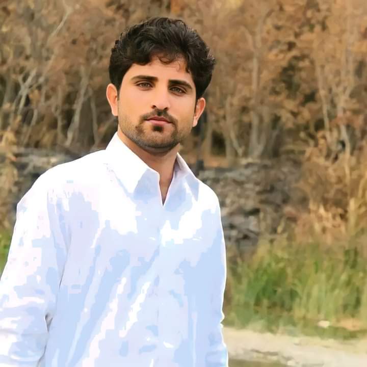 BaNoKBalOcH19's tweet photo. ڈاکٹر نثار بلوچ، ڈاکٹرجاوید بلوچ، ڈاکٹر اجمل ثناء بلوچ پچھلے پانچ مہینوں سے کوئٹہ پریس کلب کے سامنے اپنے جائز مطالبات کے حق میں بیٹھے ہوئے ہیں  اور مایوس ہوکر جلد تادم مرگ بھوک ہڑتال کا باقاعدہ اعلان کر رہے ہیں اگر  کچھ ہوا تو اسکے زمہ دار صوبائی حکومت اور ہیلتھ منسٹر ہونگے. https://t.co/JsUuPpKXu8