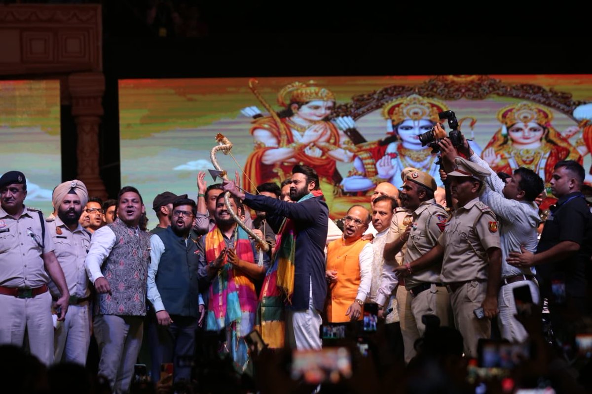 letscinema's tweet photo. #Adipurush update at 7.11am tomorrow. https://t.co/Jy2ucThFAf