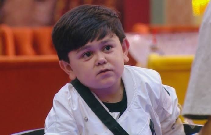 AbdurozikFC09's tweet photo. who is your favourite contestant??

#AbduRozik vs
#TinaDatta

Retweet 🔃: Tina Dataa
Like ❤️: Abdu Roziq 

#TinaDutta #AbdulRozik #Shibdu #ShivThakare𓃵 #BBKingShiv #BB16    #BiggBoss16 https://t.co/M2bnO43R10