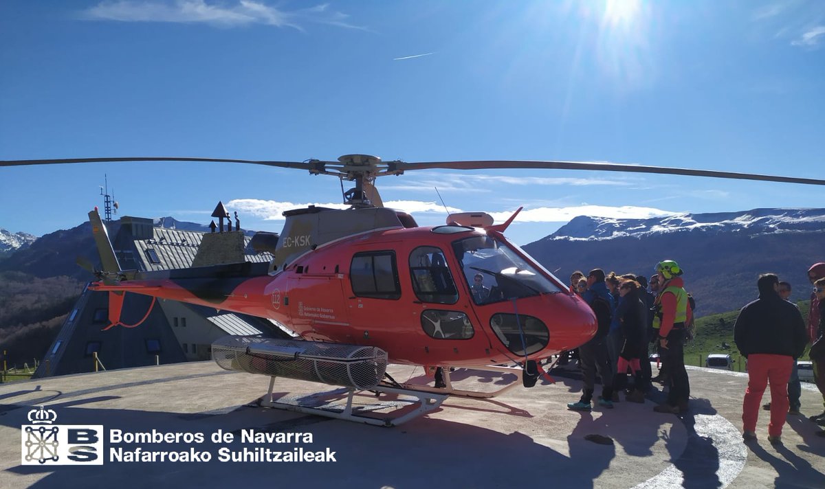 Hoy en Belagua (Isaba / Izaba), #GRTnavarra participa en una actividad formativa sobre seguridad con la Federación Navarra de Alta Montaña.

#LN2