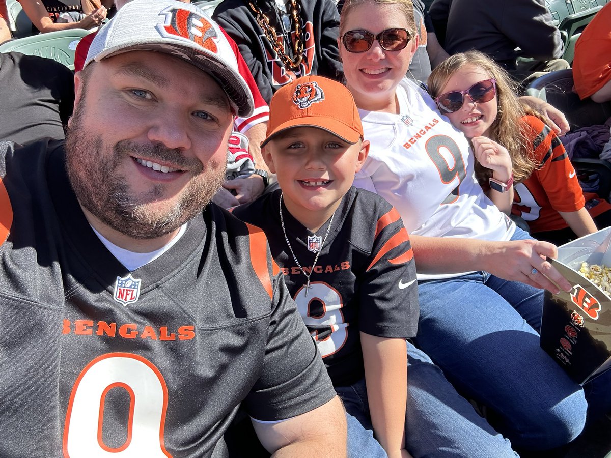 DE_ChadShaffer's tweet image. #RuleTheJungle 🧡 🖤 🐅