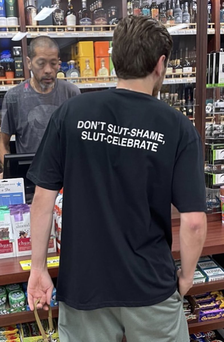 shirtsthtgohard's tweet image. 