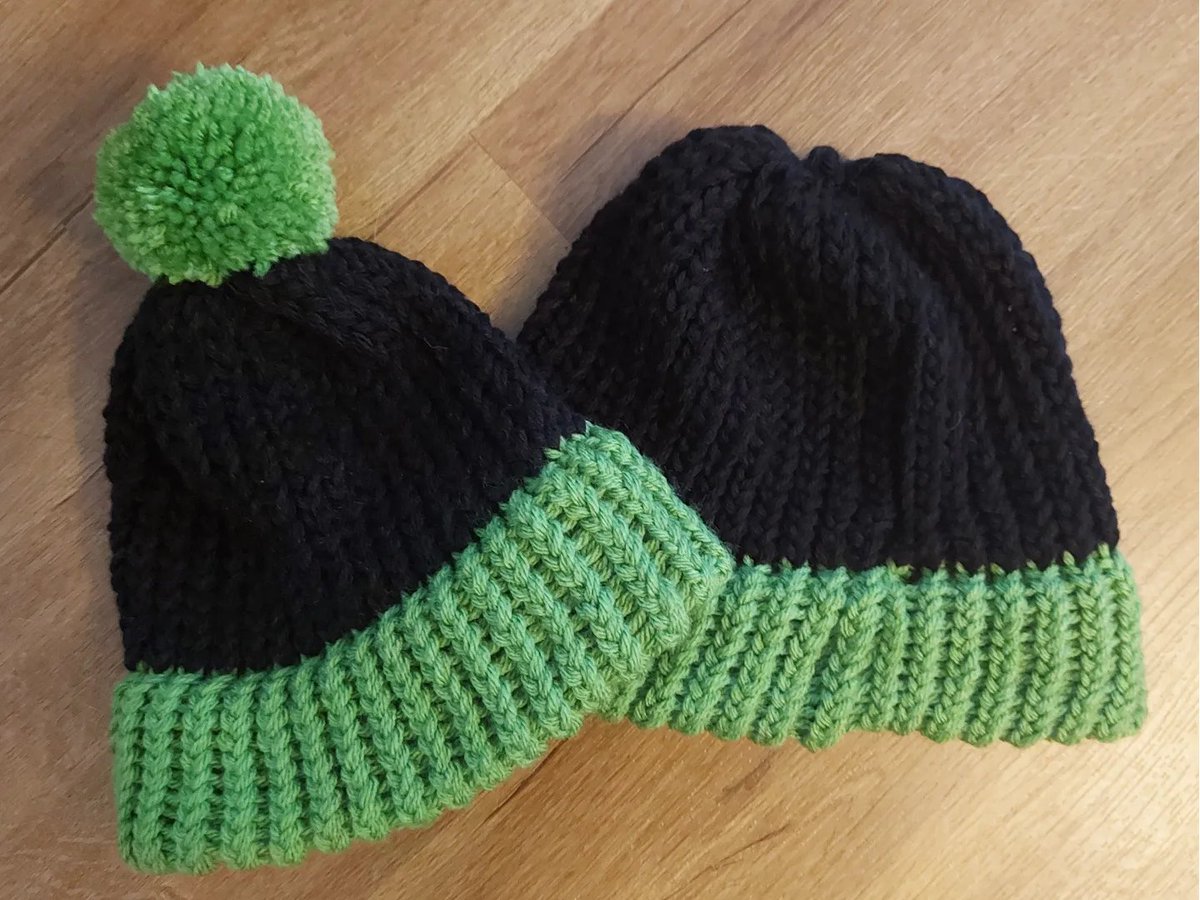 hatswithpurpose's tweet photo. 💚🖤
----
#yarnhoarder #yarnlove #yarnaddict #yarnfriends #yarnhaul  #yarn #yarntok #craftroom #crocheting #crochet #craft #crochetaddict #crafts #crafting #crafty #crochetaddict #crochet #chrochetlove #loomknit #loomweaving #knitting #loomknittingaddict #loomhat #winterhat https://t.co/k9TN27Gt28