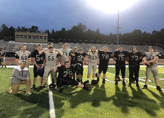 Emanb2004's tweet photo. Gonna miss playing with you guys @Will_I_Am040 @HunterLayne73 @Zachary_moss75 @jimtotherow78 @gordonnoah12 @aprincess99 @YorkHogCats #yorkboys https://t.co/0YeVNuZIU4
