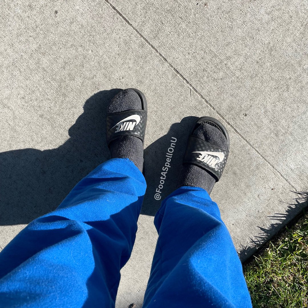 FootASpellOnU's tweet photo. In need of a coffee &amp; breakfast sandwich. Stat.

#nikeslides #nikesandals #slidesandals #slideswithsocks #nikes #shoegoddess #shoelover #shoelovers #nikelove #nikeaddict #foot #feet #shoeaddict #sweatyfeet #smellyfeet #stinkyfeet https://t.co/oS9aHpFHuq