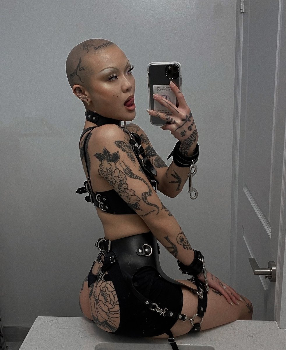 ㅤ

            𝖒𝖎 𝖌𝖆𝖙𝖎𝖙𝖆 𝖒𝖚𝖑𝖙𝖎𝖔𝖗𝖌𝖆́𝖘𝖒𝖎𝖈𝖆.
ㅤ