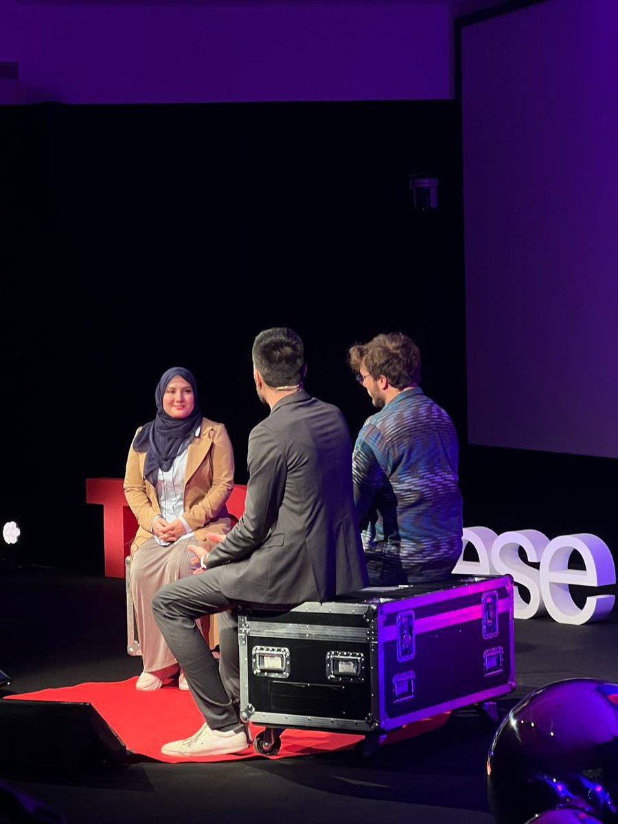 Now it is time for a one-on-one interview with Hadia Ibrahim Khel: “education is a weapon that can save your life” #TEDxVarese