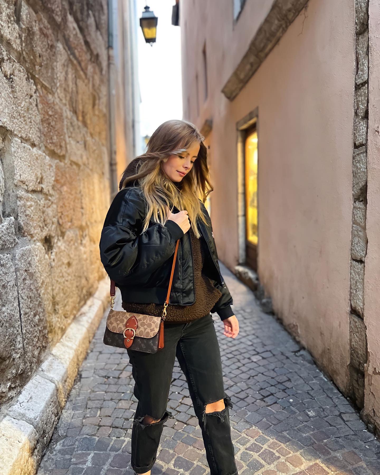 Einifox 🇧🇪 on Twitter: Je dis ça je dis rien mais c’est bientôt les 