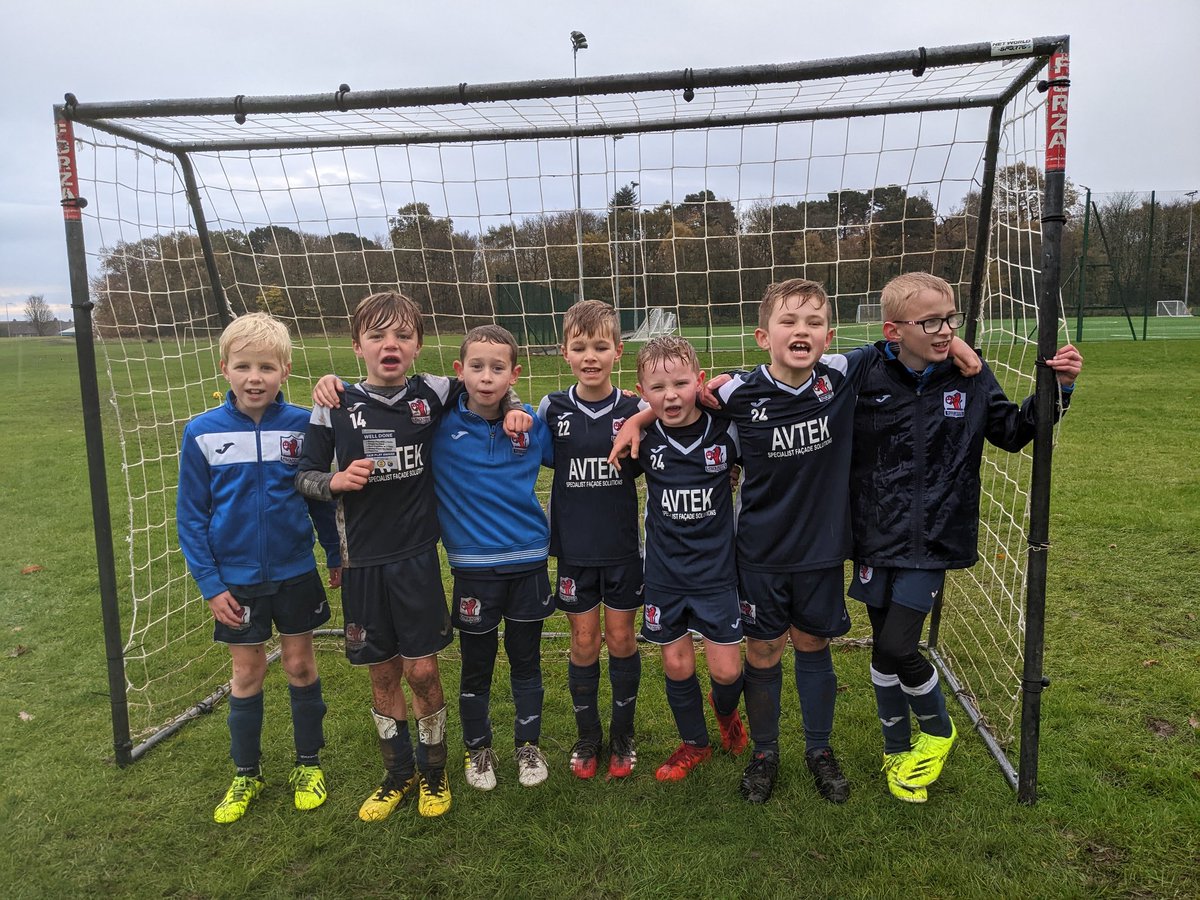 Brilliant weekend coaching all 3 Caithness boys ⚽

7 goal thriller with Super Ally's 2012s yesterday 

Joel &amp; the <a href="/RoversCC2014s/">Raith Rovers Community Club 2014s</a> had a magnificent match in the mud this morning 

Dan &amp; the <a href="/RRCC_2010s/">Raith Rovers Community Club 2⚽️1⚽️s</a> with a hard fought away win in the Scottish Cup 🏆 👏

Proud Dad 💙
