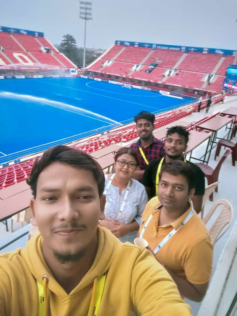 Team work makes the dream work.
#FIHProLeague
Looking forward to the Hockey Men's World Cup 2023. 
<a href="/immanaswini/">Manaswini Mishra</a> <a href="/sabyaj/">Sabyasachi Jana</a> <a href="/sports_odisha/">Odisha Sports</a> <a href="/TheHockeyIndia/">Hockey India</a>